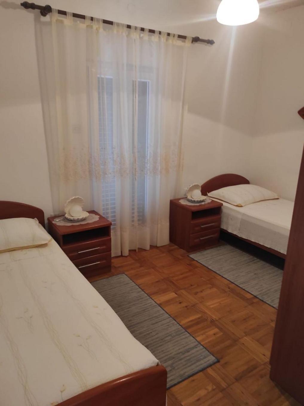 Apartment Tenara วิส ภายนอก รูปภาพ
